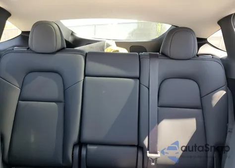 2024 Tesla Model Y from USA, damaged, VIN 7SAYGDEE8RA233147